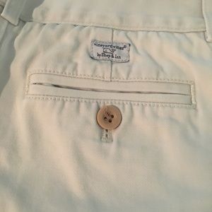 Vineyard vines shorts light khaki